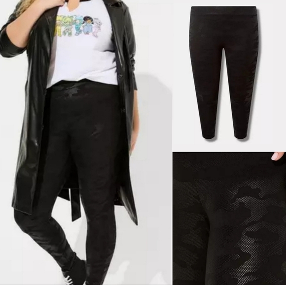 NWT 4X Torrid Full-Length Premium Legging Camo print - Picture 1 of 5